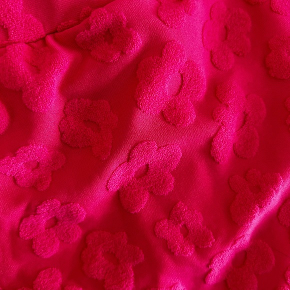 Hot Pink Bikini ♥️ - Picture 4 of 4